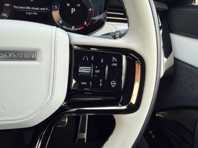 2023 Land Rover 3.0 D300 MHEV Dynamic SE Auto 4WD Euro 6 (s/s) 5dr