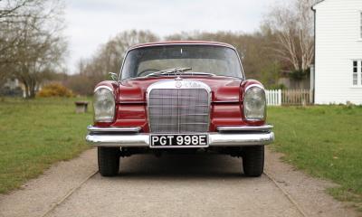 1967 Mercedes - Benz 220B Fintail