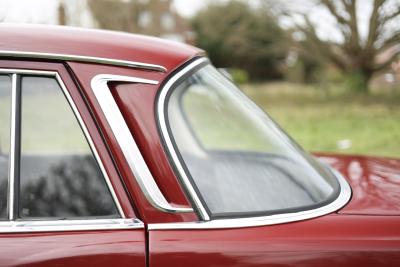 1967 Mercedes - Benz 220B Fintail