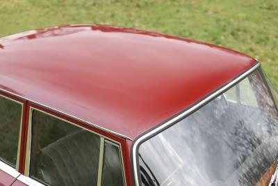 1967 Mercedes - Benz 220B Fintail