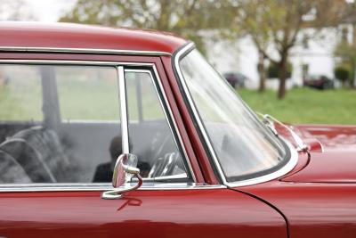 1967 Mercedes - Benz 220B Fintail