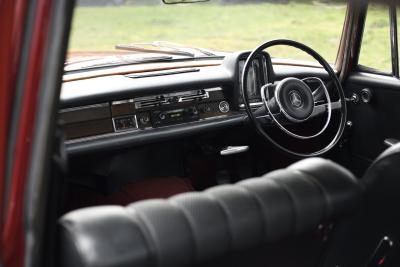 1967 Mercedes - Benz 220B Fintail