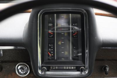 1967 Mercedes - Benz 220B Fintail