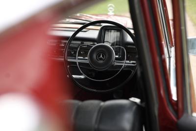 1967 Mercedes - Benz 220B Fintail