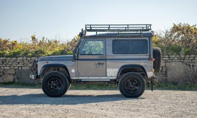 2001 Land Rover Defender 90 Tomb Raider