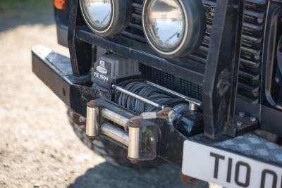 2001 Land Rover Defender 90 Tomb Raider