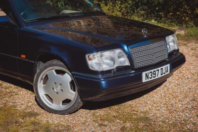 1995 Mercedes - Benz E220 Cabriolet