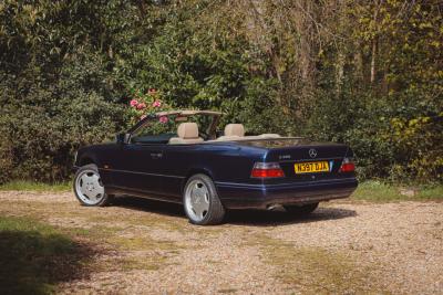 1995 Mercedes - Benz E220 Cabriolet