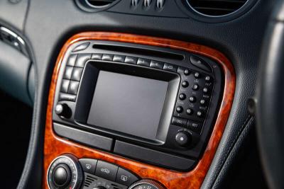 2003 Mercedes - Benz SL500 R230