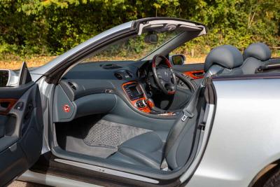 2003 Mercedes - Benz SL500 R230