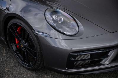 2022 Porsche 911 CARRERA GTS