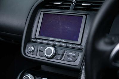 2011 Audi R8 SPYDER QUATTRO V10 MANUAL