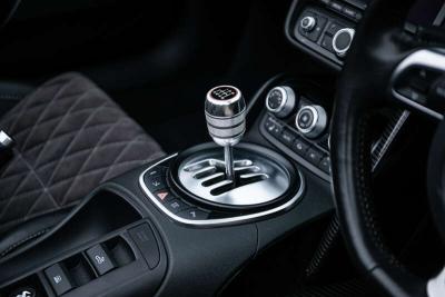 2011 Audi R8 SPYDER QUATTRO V10 MANUAL