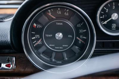 1971 Mercedes - Benz 300 SEL 6.3 RHD