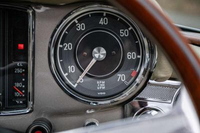 1970 Mercedes - Benz 280SL PAGODA 5 SPEED MANUAL