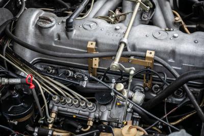 1970 Mercedes - Benz 280SL PAGODA 5 SPEED MANUAL