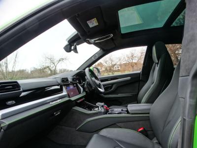 2025 Lamborghini 4.0 V8 BiTurbo 25.9kWh SE Auto 4WD Euro 6 5dr