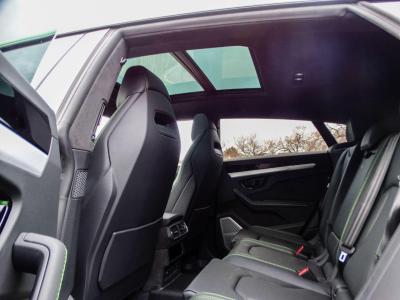 2025 Lamborghini 4.0 V8 BiTurbo 25.9kWh SE Auto 4WD Euro 6 5dr