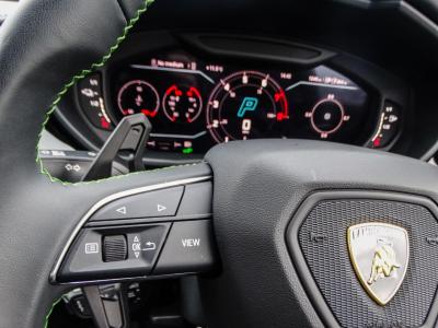 2025 Lamborghini 4.0 V8 BiTurbo 25.9kWh SE Auto 4WD Euro 6 5dr