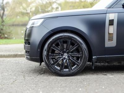 2023 Land Rover 3.0 P550e 38.2kWh SV Auto 4WD Euro 6 (s/s) 5dr
