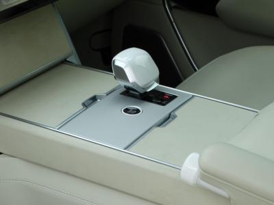 2023 Land Rover 3.0 P550e 38.2kWh SV Auto 4WD Euro 6 (s/s) 5dr