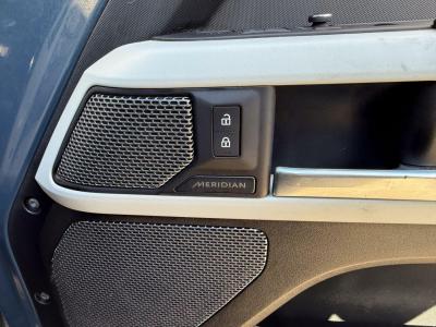 2021 Land Rover 3.0 D300 MHEV HSE Hard Top SUV Auto 4WD MWB Euro 6 (s/s) 5dr