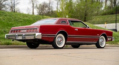 1975 Ford Thunderbird