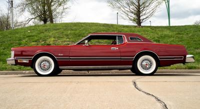 1975 Ford Thunderbird