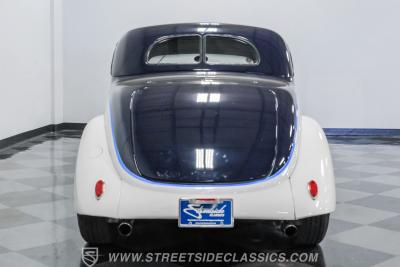 1937 Ford 5-Window Coupe Streetrod