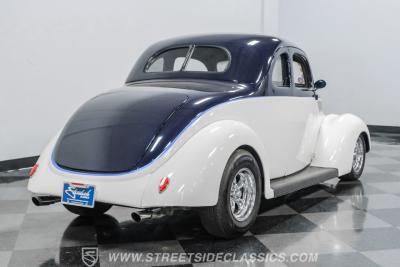 1937 Ford 5-Window Coupe Streetrod