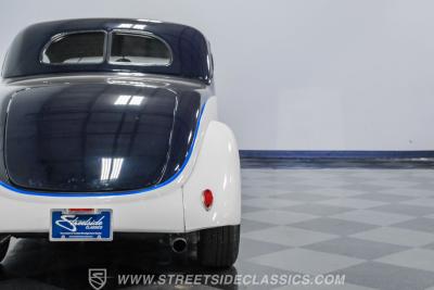 1937 Ford 5-Window Coupe Streetrod