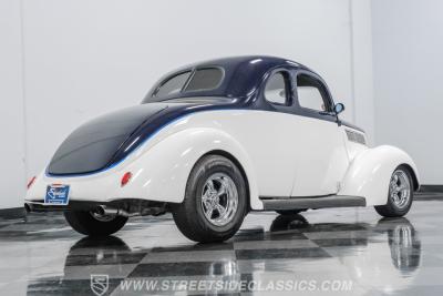 1937 Ford 5-Window Coupe Streetrod