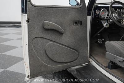 1937 Ford 5-Window Coupe Streetrod