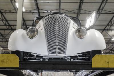 1937 Ford 5-Window Coupe Streetrod