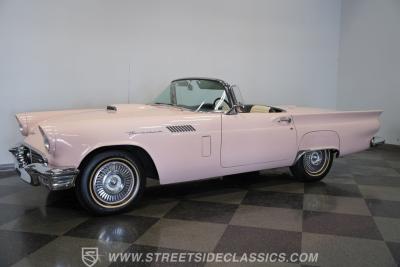 1957 Ford Thunderbird