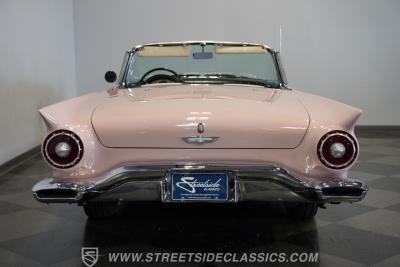 1957 Ford Thunderbird