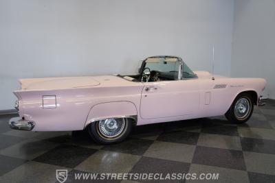 1957 Ford Thunderbird