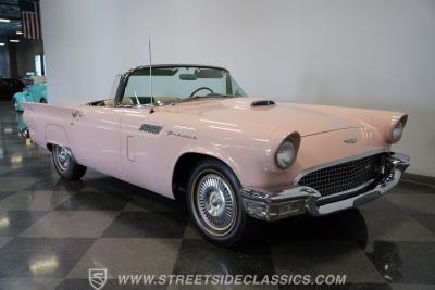 1957 Ford Thunderbird