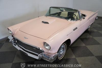 1957 Ford Thunderbird