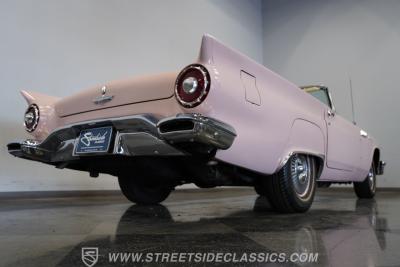 1957 Ford Thunderbird