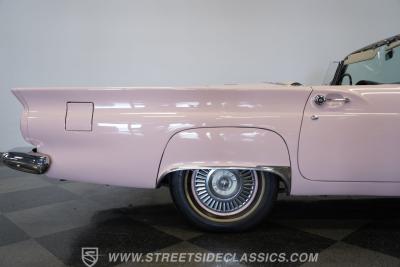 1957 Ford Thunderbird