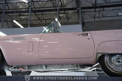 1957 Ford Thunderbird