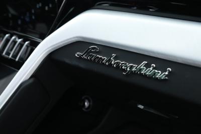 2022 Lamborghini Urus