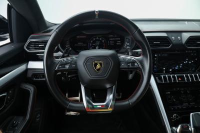 2022 Lamborghini Urus