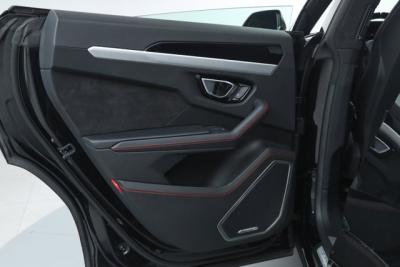 2022 Lamborghini Urus