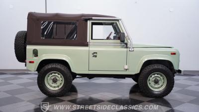 1997 Land Rover Defender 90 NAS