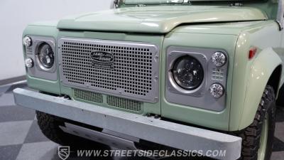 1997 Land Rover Defender 90 NAS