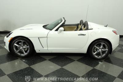 2009 Saturn Sky  Red Line