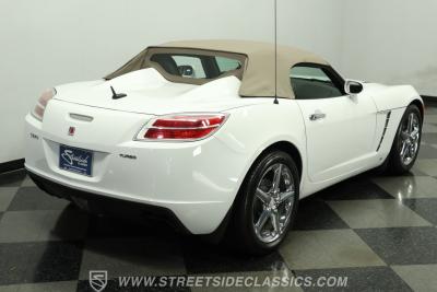 2009 Saturn Sky  Red Line