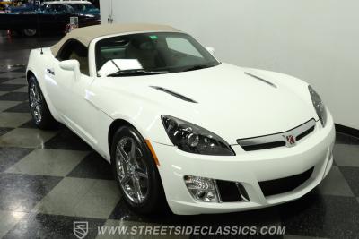 2009 Saturn Sky  Red Line